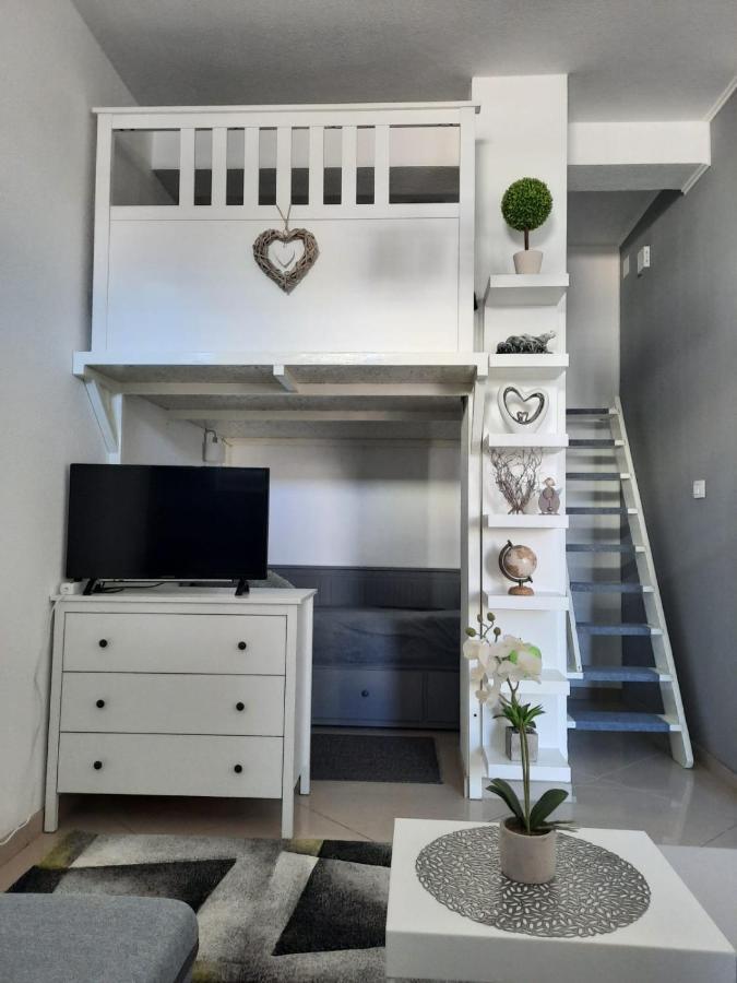 Apartment Gs Centar Gospic Exterior photo
