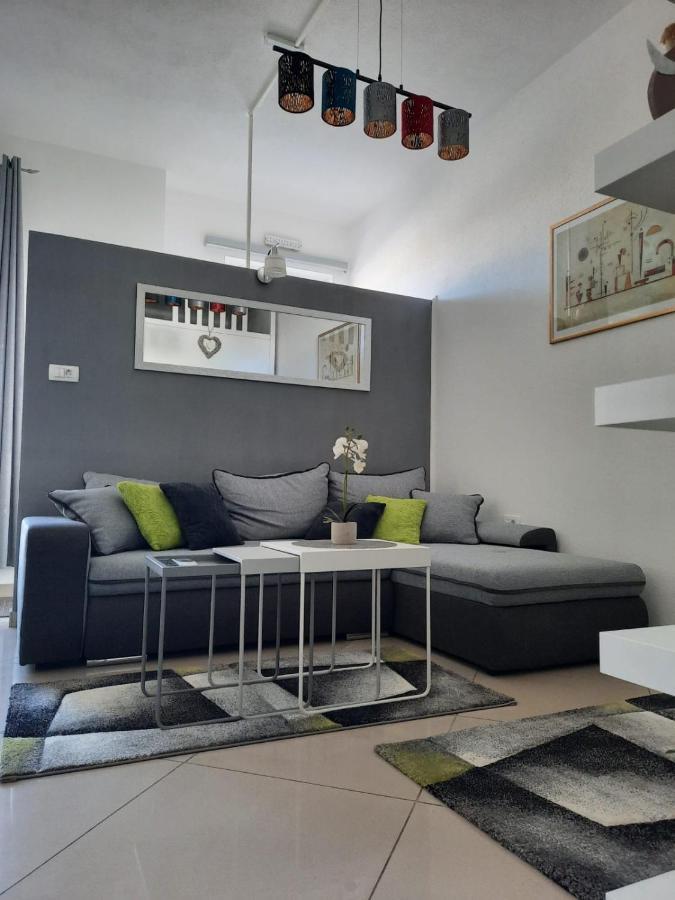 Apartment Gs Centar Gospic Exterior photo